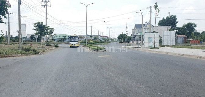 Vĩnh Long New Town, Đất Sổ đỏ TP Vĩnh Long, MT 30m, sát Sông. 850TR 51264055 Vĩnh Long New Town, Đất Sổ đỏ TP Vĩnh Long, MT 30m, sát Sông. 850TR