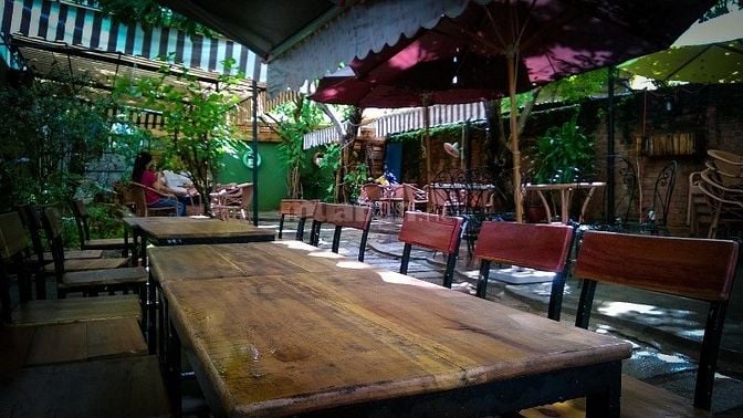Chị cần gấp nhân viên cho cửa hàng càphe 51276761 Chị cần gấp nhân viên cho cửa hàng càphe
