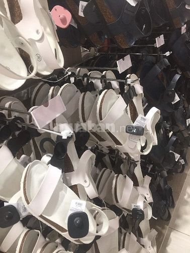 📶SHOP giày dép cần tuyển gấp nam nữ bán hàng 51577104 📶SHOP giày dép cần tuyển gấp nam nữ bán hàng