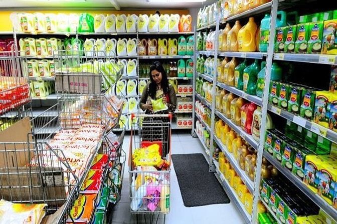 Tuyển gấp lao động phổ thông phụ bán hàng và sắp xếp hàng hóa 52133933 Tuyển gấp lao động phổ thông phụ bán hàng và sắp xếp hàng hóa