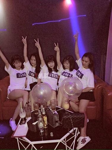 Cần Tuyển Nhân Viên Phục Vụ Karaoke GẤP 52311289 Cần Tuyển Nhân Viên Phục Vụ Karaoke GẤP