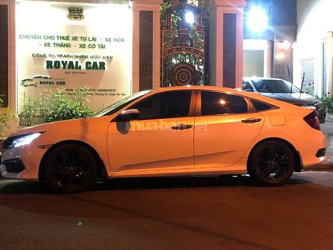 Công Ty TNHH Royal Car chuyên cho thuê xe tự lái giá rẻ tại Tphcm 52403030 Công Ty TNHH Royal Car chuyên cho thuê xe tự lái giá rẻ tại Tphcm