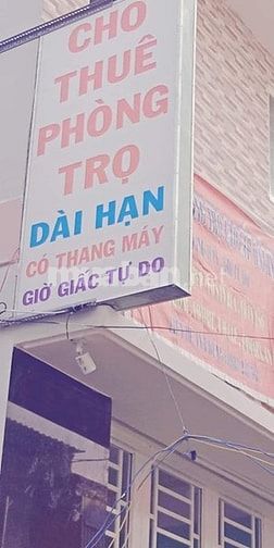 Cho thuê phòng 28m2 đường Nguyễn Cửu Đàm, Quận Tân Phú, thang máy