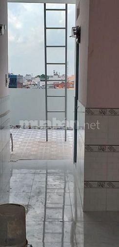 Cho thuê phòng 28m2 đường Nguyễn Cửu Đàm, Quận Tân Phú, thang máy