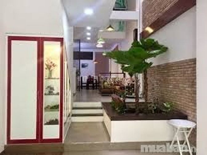 Bán nhà 47m2- 5,3 tỷ- HXH- 2 mặt tiền- CMT8-Q3. 52834167 Bán nhà 47m2- 5,3 tỷ- HXH- 2 mặt tiền- CMT8-Q3.
