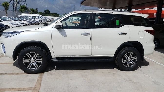 TOYOTA FORTUNER MÁY DẦU SỐ TỰ ĐỘNG MỚI 100%, XE GIAO NGAY! 52876721 TOYOTA FORTUNER MÁY DẦU SỐ TỰ ĐỘNG MỚI 100%, XE GIAO NGAY!