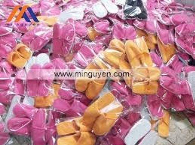 Nhà sản xuất gối kê cổ, gối quà tặng, thêu logo, sản xuất theo mẫu 52890049 Nhà sản xuất gối kê cổ, gối quà tặng, thêu logo, sản xuất theo mẫu