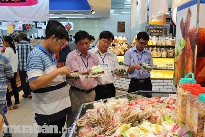 Tuyển gấp nhân viên bán hàng vui vẻ năng động 52917604 Tuyển gấp nhân viên bán hàng vui vẻ năng động