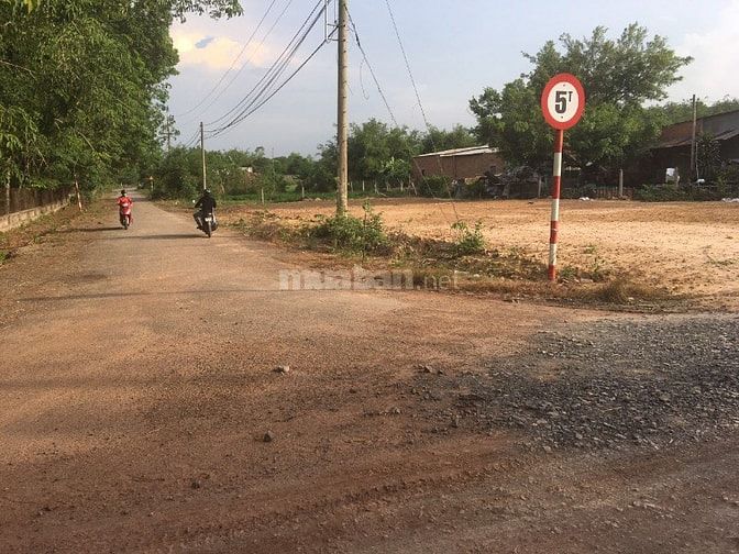 Bán gấp mấy miếng đất mặt tiền đường 10m 52928549 Bán gấp mấy miếng đất mặt tiền đường 10m