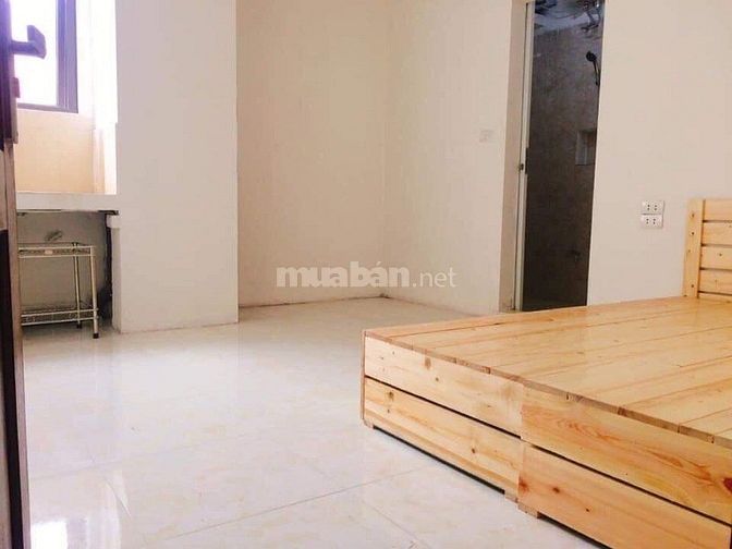 Cho thuê nhà mặt ngõ Chùa Láng ô tô vào được. 53330896 Cho thuê nhà mặt ngõ Chùa Láng ô tô vào được.