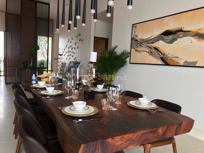 Chuyển nhượng GẤP căn biệt thự mặt biển đang thuê 1,3 tỷ/năm. 53487405 Chuyển nhượng GẤP căn biệt thự mặt biển đang thuê 1,3 tỷ/năm.
