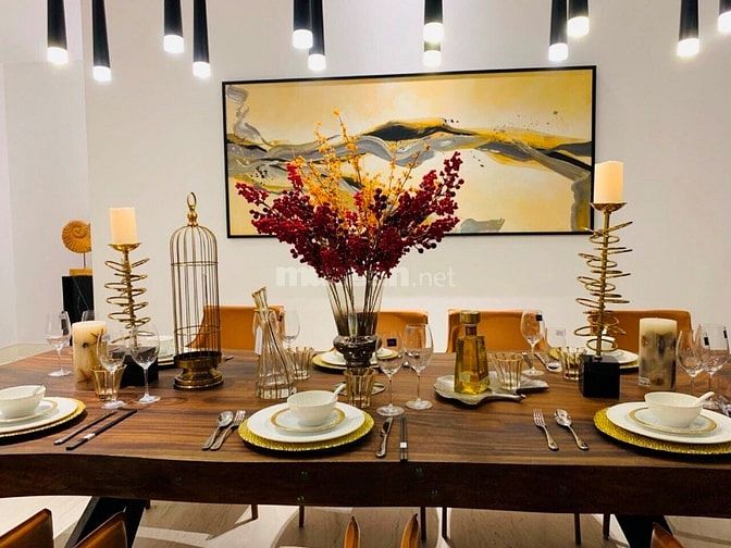 Chuyển nhượng GẤP căn biệt thự mặt biển đang thuê 1,3 tỷ/năm. 53487405 Chuyển nhượng GẤP căn biệt thự mặt biển đang thuê 1,3 tỷ/năm.