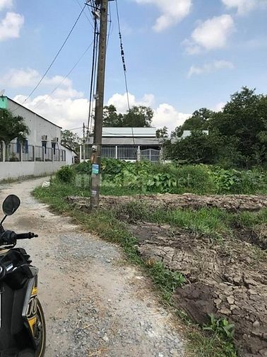 Bán đất mặt tiền QL 1A Bình Chánh 9.100m2 .Gía 93 tỷ TL: 53704229 Bán đất mặt tiền QL 1A Bình Chánh 9.100m2 .Gía 93 tỷ TL: