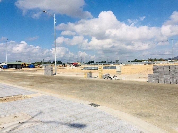 Bán đất thổ cư MT nguyễ trung trực,SHR, KCN thuận đạo,nằm ngay 833b 53903107 Bán đất thổ cư MT nguyễ trung trực,SHR, KCN thuận đạo,nằm ngay 833b