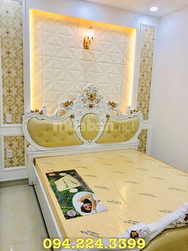 Siêu Mẫu Vũ Hoàng Việt Bán Cung Điện Hoàng Gia Anh, Nội Thất Dát Vàng 53997833 Siêu Mẫu Vũ Hoàng Việt Bán Cung Điện Hoàng Gia Anh, Nội Thất Dát Vàng