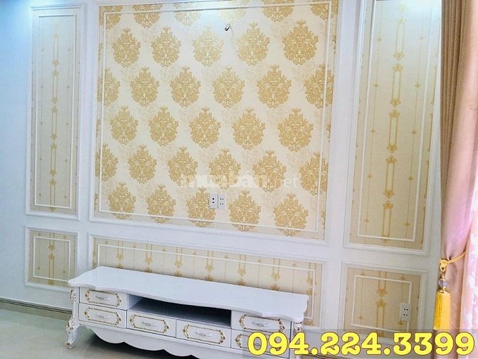 Siêu Mẫu Vũ Hoàng Việt Bán Cung Điện Hoàng Gia Anh, Nội Thất Dát Vàng 53997833 Siêu Mẫu Vũ Hoàng Việt Bán Cung Điện Hoàng Gia Anh, Nội Thất Dát Vàng
