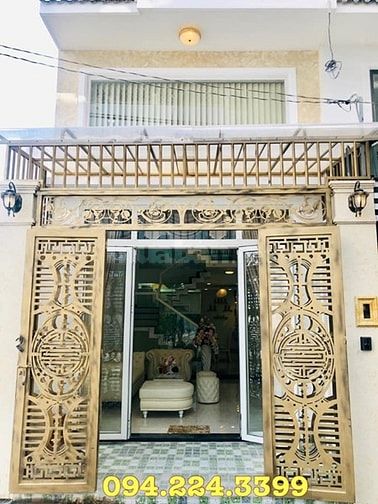 Siêu Mẫu Vũ Hoàng Việt Bán Cung Điện Hoàng Gia Anh, Nội Thất Dát Vàng 53997833 Siêu Mẫu Vũ Hoàng Việt Bán Cung Điện Hoàng Gia Anh, Nội Thất Dát Vàng