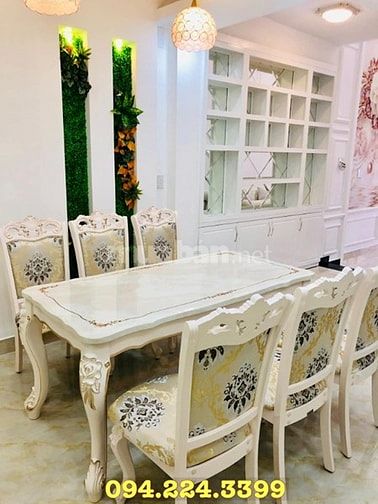 Siêu Mẫu Vũ Hoàng Việt Bán Cung Điện Hoàng Gia Anh, Nội Thất Dát Vàng 53997833 Siêu Mẫu Vũ Hoàng Việt Bán Cung Điện Hoàng Gia Anh, Nội Thất Dát Vàng