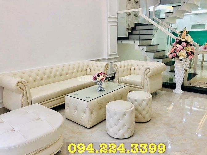 Siêu Mẫu Vũ Hoàng Việt Bán Cung Điện Hoàng Gia Anh, Nội Thất Dát Vàng 53997833 Siêu Mẫu Vũ Hoàng Việt Bán Cung Điện Hoàng Gia Anh, Nội Thất Dát Vàng
