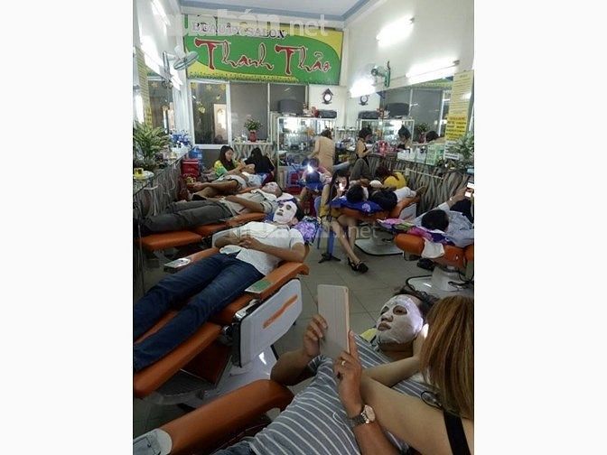 Cần tuyển thợ nữ cạo mặt, ráy tai lương cao 54005150 Cần tuyển thợ nữ cạo mặt, ráy tai lương cao