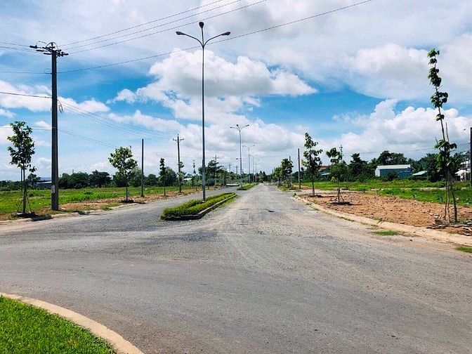 Đất nền sổ đỏ - xây dựng tự do ngay trung tâm thành phố VĨNH LONG 54064388 Đất nền sổ đỏ - xây dựng tự do ngay trung tâm thành phố VĨNH LONG