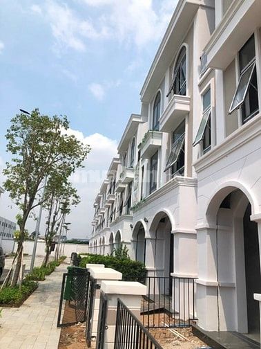 Nhà biệt thự 1 trệt 2 lầu 100m2 ngay mặt tiền quốc lộ 1A gía 1,65 tỷ 54171162 Nhà biệt thự 1 trệt 2 lầu 100m2 ngay mặt tiền quốc lộ 1A gía 1,65 tỷ