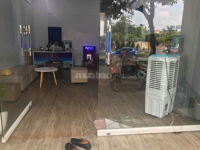 Văn Phòng Full Nội Thất + lầu 1 Đối Diện Bason Nguyễn Hữu Cảnh -BT 54207377 Văn Phòng Full Nội Thất + lầu 1 Đối Diện Bason Nguyễn Hữu Cảnh -BT