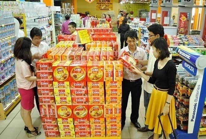 Cần tuyển gấp nhân viên nam nữ bán hàng các loại. 54301805 Cần tuyển gấp nhân viên nam nữ bán hàng các loại.