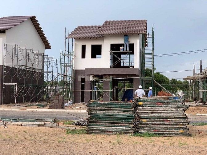 Đầu tư nhà phố - biệt thự kiểu mẫu xây sẵn cùng Waterpoint Nam Long 54376983 Đầu tư nhà phố - biệt thự kiểu mẫu xây sẵn cùng Waterpoint Nam Long