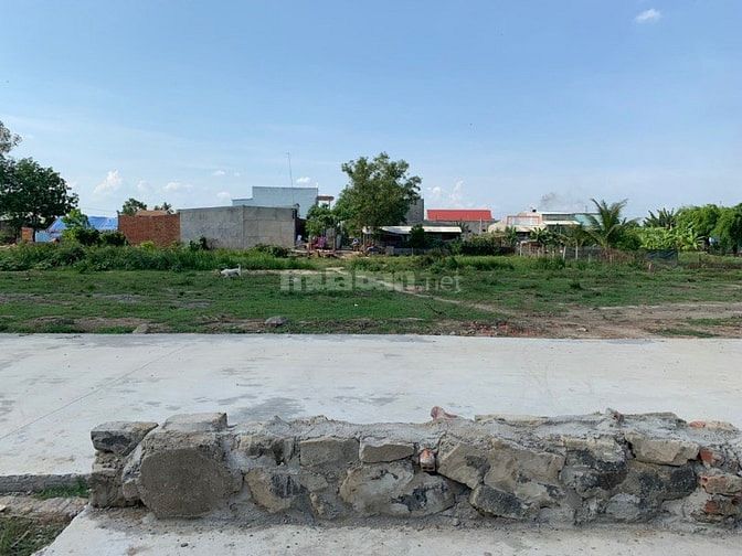 Còn lô góc (12x21) ngay cổng sau kcn, có sổ hồng. 350 triệu 54418812 Còn lô góc (12x21) ngay cổng sau kcn, có sổ hồng. 350 triệu
