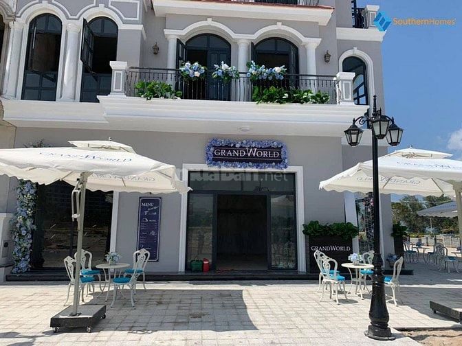 Cần bán shop kinh doanh tại trung tâm khu du lịch 54532382 Cần bán shop kinh doanh tại trung tâm khu du lịch
