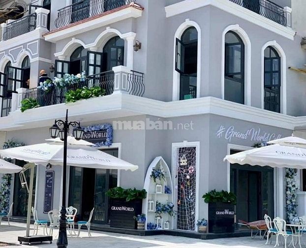 Cần bán shop kinh doanh tại trung tâm khu du lịch 54532382 Cần bán shop kinh doanh tại trung tâm khu du lịch