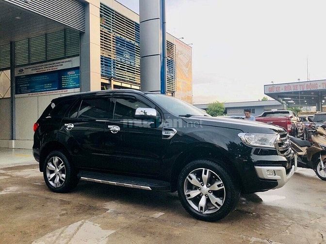 FORD EVEREST 2.2L TITANIUM 2017 MÀU ĐEN 54749196 FORD EVEREST 2.2L TITANIUM 2017 MÀU ĐEN