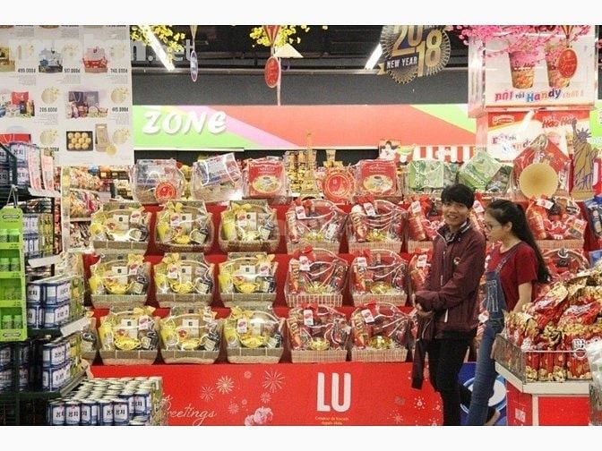 Sắp xếp hàng hoá và đứng bán hàng.Cho Siêu Thị Mini 54781241 Sắp xếp hàng hoá và đứng bán hàng.Cho Siêu Thị Mini