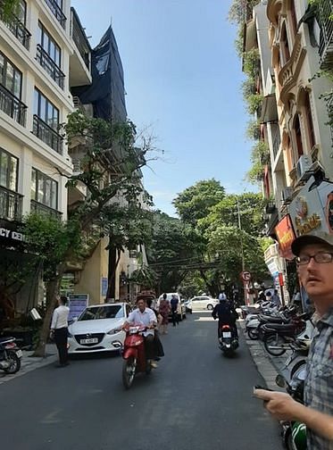Mặt phố Hàng Bè, cách Hồ Hoàn Kiếm 70m, DT 150m2, mặt tiền 6m 54788241 Mặt phố Hàng Bè, cách Hồ Hoàn Kiếm 70m, DT 150m2, mặt tiền 6m