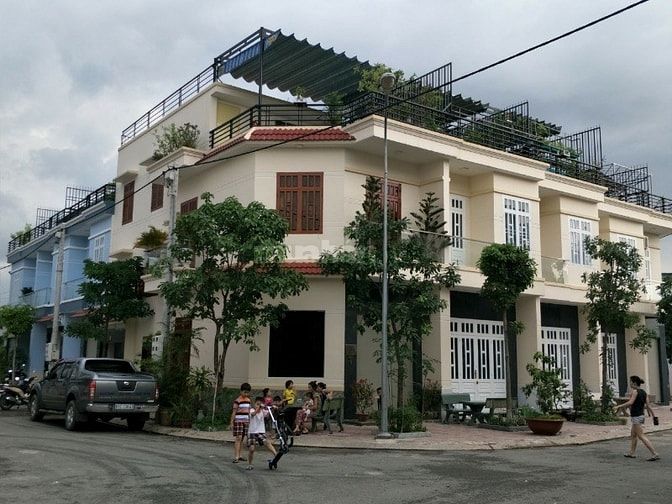 Nhà trệt lầu trệt lửng khu dân cư hoàng hùng. 54830020 Nhà trệt lầu trệt lửng khu dân cư hoàng hùng.