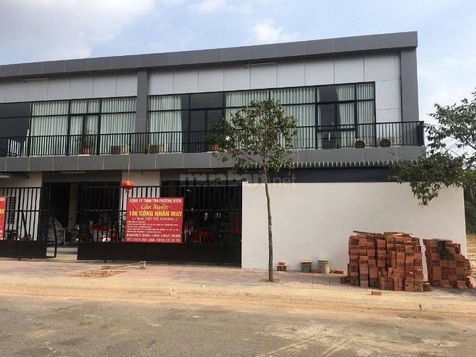 Sang nhanh 16 phòng trọ đang kín phòng ở Khu CN Bình Dương. LH: Thủy 54840873 Sang nhanh 16 phòng trọ đang kín phòng ở Khu CN Bình Dương. LH: Thủy