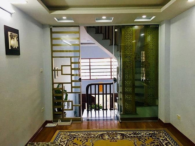 Chính chủ bán gấp nhà 2 mặt thoáng OTO ĐỖ CỬA phố Hoa Bằng 43m, 5 tầng 54870241 Chính chủ bán gấp nhà 2 mặt thoáng OTO ĐỖ CỬA phố Hoa Bằng 43m, 5 tầng