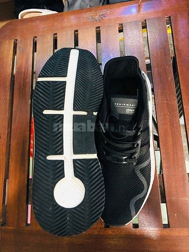 Dư dùng cần bán lại đôi ADIDAS ( còn đẹp ) size 42 54923209 Dư dùng cần bán lại đôi ADIDAS ( còn đẹp ) size 42