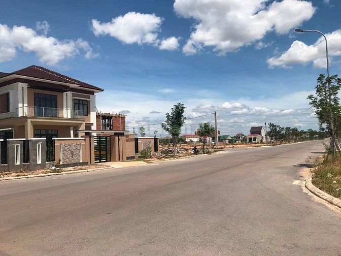 Khu đô thị Nam Đông Hà- lô vip đường 17,5 m- giá chỉ 5,5 triệu/ m2 55180458 Khu đô thị Nam Đông Hà- lô vip đường 17,5 m- giá chỉ 5,5 triệu/ m2