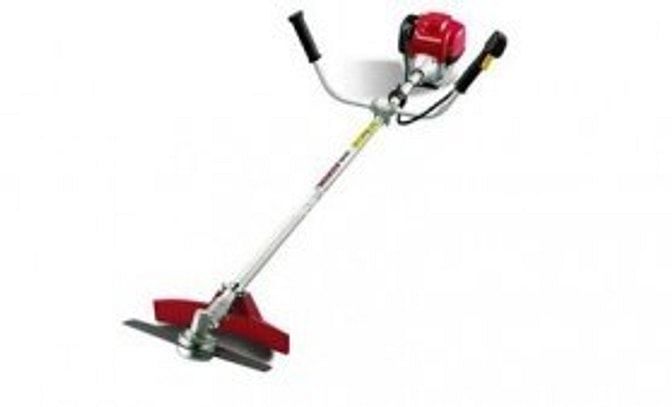 Máy cắt cỏ chạy xăng 4 thỳ Honda BC35 giá rẻ 55310090 Máy cắt cỏ chạy xăng 4 thỳ Honda BC35 giá rẻ