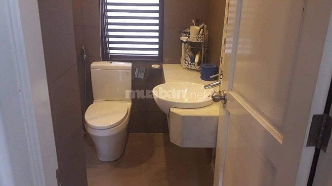 Nhà Q1 Chính Chủ không thương lượng có nội thất đầy đủ 55420496 Nhà Q1 Chính Chủ không thương lượng có nội thất đầy đủ