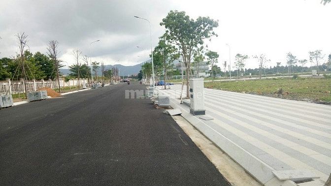 Đất mình rẻ mình bán nhanh. Cách đường DT chỉ 100m. Đường nhựa đẹp 55473843 Đất mình rẻ mình bán nhanh. Cách đường DT chỉ 100m. Đường nhựa đẹp