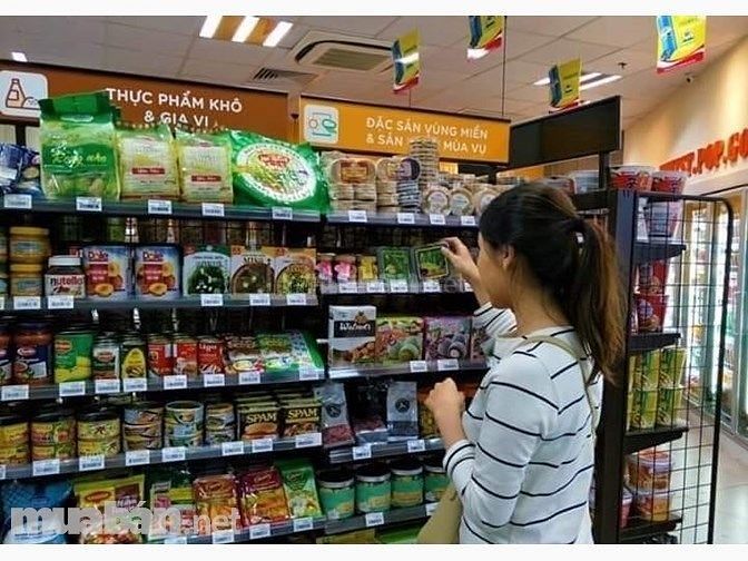 Cần 02 nhân viên nam nữ bán hàng taij siêu thị 55585824 Cần 02 nhân viên nam nữ bán hàng taij siêu thị