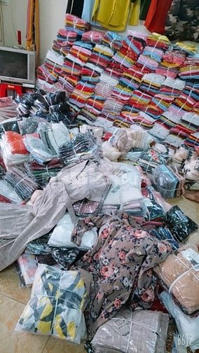 Chuyên thu mua thanh lý thời trang nữ SLL. 55587504 Chuyên thu mua thanh lý thời trang nữ SLL.