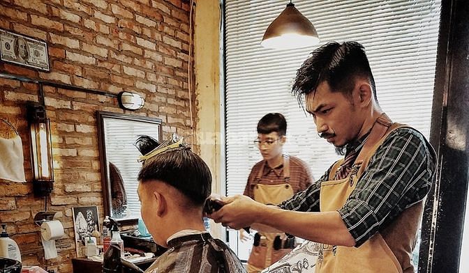 Cần tuyển 02 thợ cắt tóc nam + 01 thợ gội đầu nam 55563471 Cần tuyển 02 thợ cắt tóc nam + 01 thợ gội đầu nam