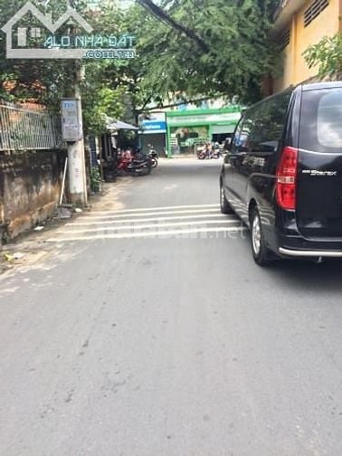 Bán nhà Huỳnh Đình Hai hẻm 6m cách MT 2 căn DT: 4 x 17 giá 6,8 tỷ 55609530 Bán nhà Huỳnh Đình Hai hẻm 6m cách MT 2 căn DT: 4 x 17 giá 6,8 tỷ