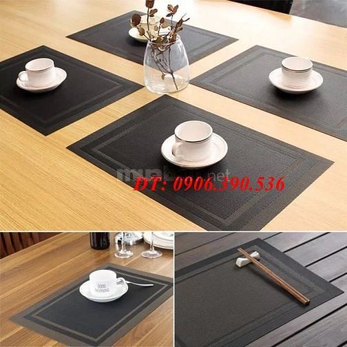 Tấm lót bàn ăn đẹp, sang trọng phong cách Châu Âu