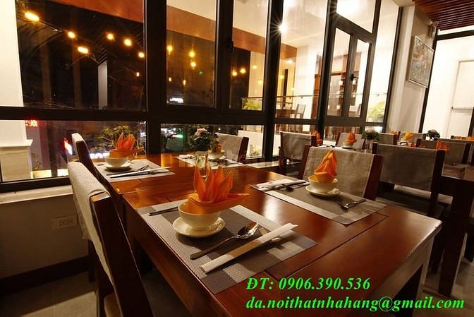 Tấm lót bàn ăn đẹp, sang trọng phong cách Châu Âu