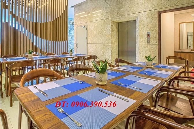 Tấm lót bàn ăn đẹp, sang trọng phong cách Châu Âu